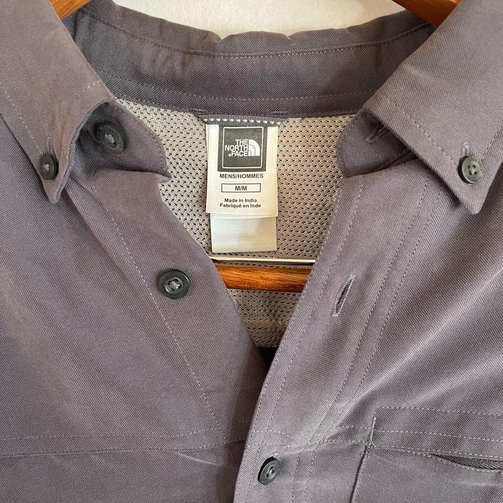 The North Face Men’s Button-Down Shirt – Gray – Size Medium - Picture 3 of 10